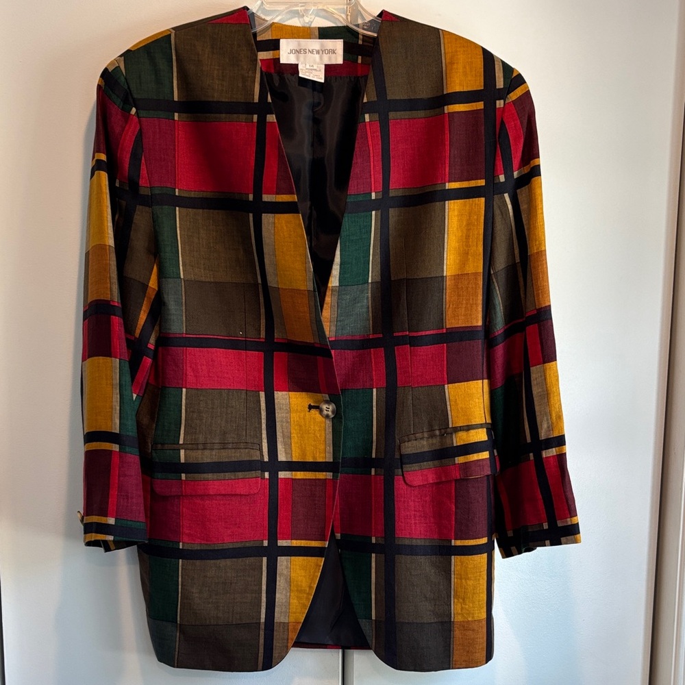 Vintage Jones New York Women's Bold Plaid Blazer Mulitcolor